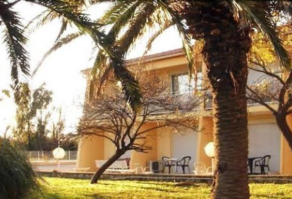 Hotel La Garenne Tresserre 外观 照片