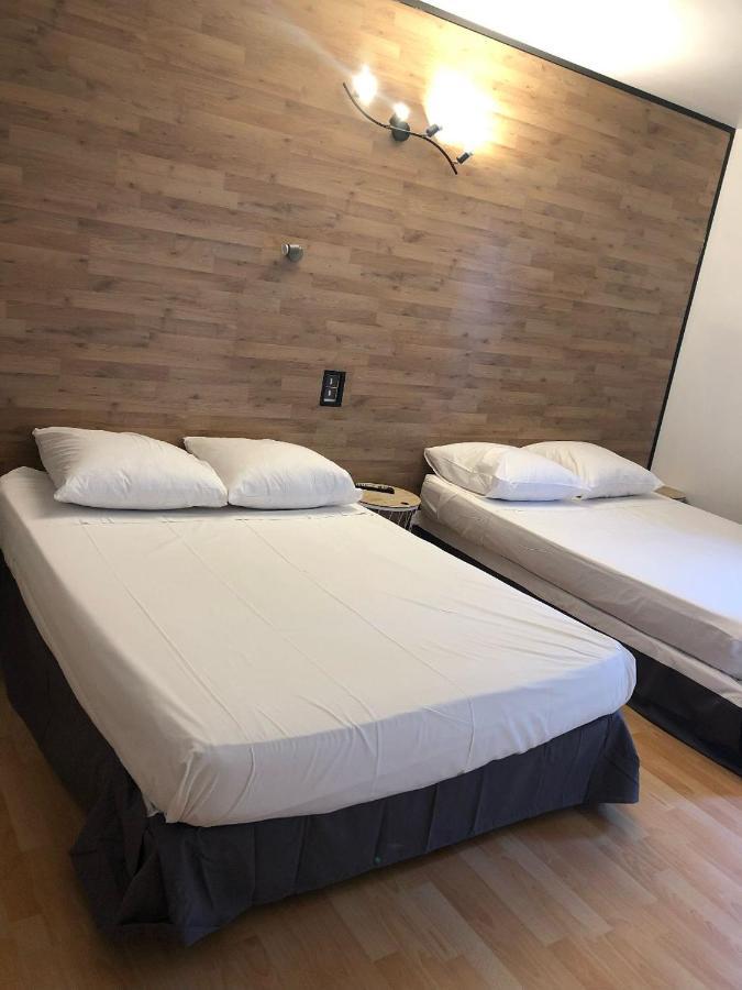 Hotel La Garenne Tresserre 外观 照片